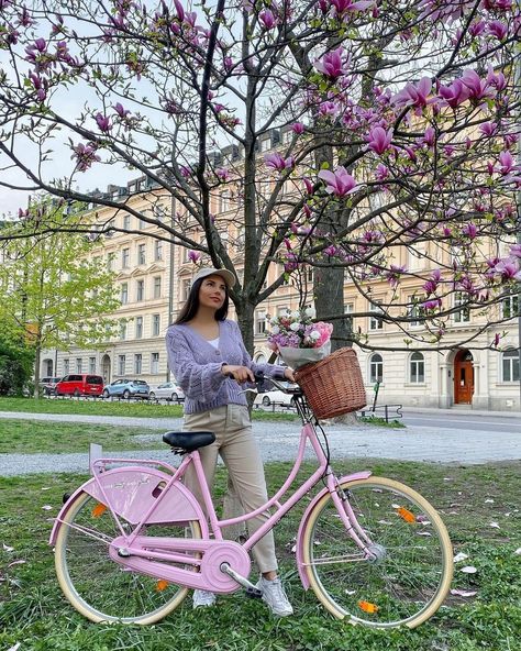 Cute Bike Aesthetic, Angelic Outfits, Bicycle Aesthetic, Cute Bike, Aesthetic Bike, Bike With Basket, Pink Bicycle, Vacation Outfits Women, Elegant Summer Dresses