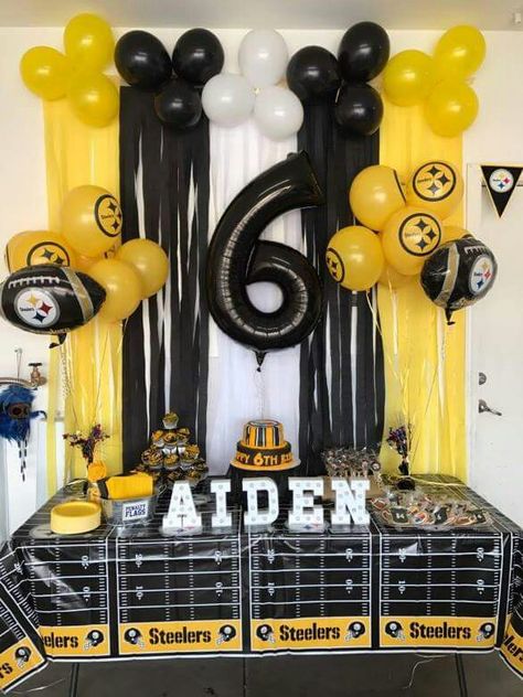 Pittsburg Steelers theme party... Thanks to Bianca for the amazing picture Steeler Birthday Party Ideas, Steeler Party Ideas, Steeler Party Decorations, Pittsburgh Steelers Birthday Party, Steelers Party Decorations, Pittsburgh Steelers Party Ideas, Steelers Themed Birthday Party, Steelers Party Ideas, Steelers Birthday Party Ideas