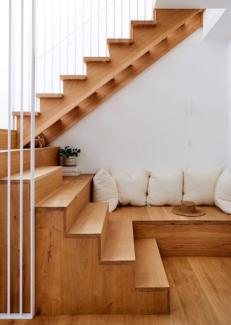 Scandinavian Stairs, External Sliding Doors, Art Deco House, Deco House, Contemporary Art Deco, Stairs Design Modern, Red Hill, Home Stairs Design, Wood Stairs