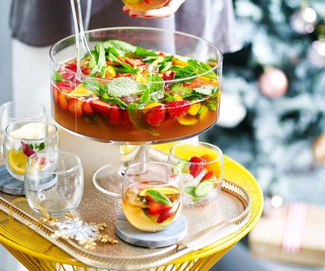 Pimm's is a gin-based liquor infused with liqueur, fruit juices and spices. Pimms Punch, Jam Drops Recipe, Watermelon Mocktail, Fruit Cake Recipe Christmas, Coconut Curry Recipes, Alcoholic Punch Recipes, Sticky Date, Christmas Cakes Easy, Sticky Date Pudding