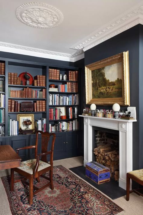 Jamb director Henry Bickerton revives a Victorian town house | House & Garden Bookshelves Design, Victorian Town, English Country House Style, Victorian Living Room, English Decor, Home Library Design, Studio Living, Bookshelf Design, Living Room Bookcase