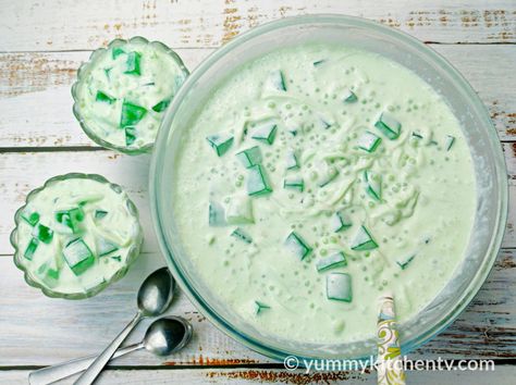 Buko Pandan Recipe, Philippines Recipes, Famous Desserts, Unique Fruit, Colorful Dishes, Filipino Dishes, Dessert Dishes, Filipino Recipes, Few Ingredients