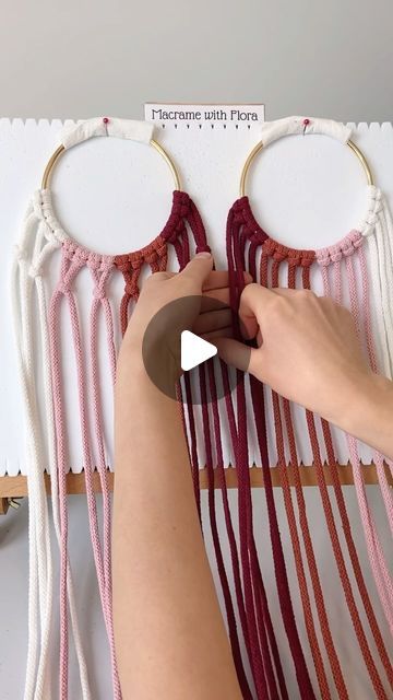 Macrame Bag Tutorial How To Make, Macrame Bag Diy Tutorials, Easy Macrame Projects, Diy Macrame Bag, Tas Macrame, Macrame Tas, Macrame Bag Tutorial, Macrame Cords, Diy Handmade Bags