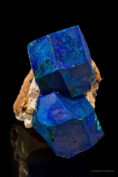 Minerals Crystals Rocks, Rock Minerals, Fine Minerals, Beautiful Rocks, Mineral Stone, Minerals And Gemstones, Rocks And Gems, Gems And Minerals, Stone Rocks