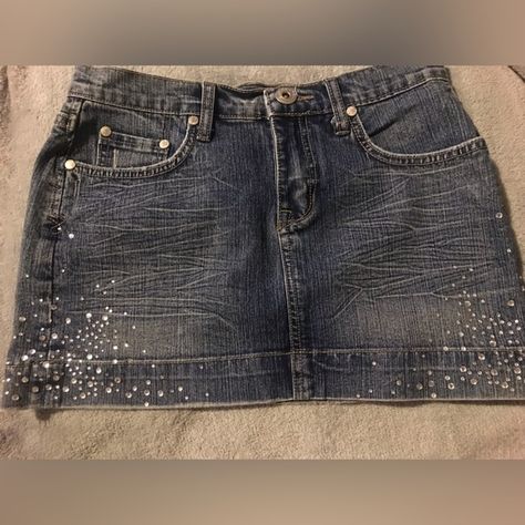 Vintage blinged out denim mini skirt (28x11 1/2)  gently used great condition Nicki Minaj Concert, Rhinestone Art, Embellished Denim, Layered Skirt, Denim Mini, Denim Mini Skirt, Nicki Minaj, Clear Rhinestones, Rodeo