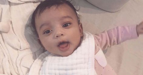 First full photo of baby Chicago West Kim Kardashian Style Outfits, Chicago West, Jenner Kids, Celebrity Baby Names, Kardashian Kids, Jenner Family, Kardashian Family, Kim Kardashian Style, Keeping Up With The Kardashians