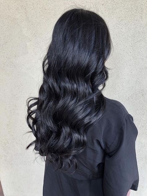 Wavy Black Hair Aesthetic, Long Black Curly Hair Loose Waves, Long Black Voluminous Hair, Jet Hair, Jet Black Hair Wavy, Soft Black Hair, Long Shiny Black Hair, Dark Black Hair, Waved Hair