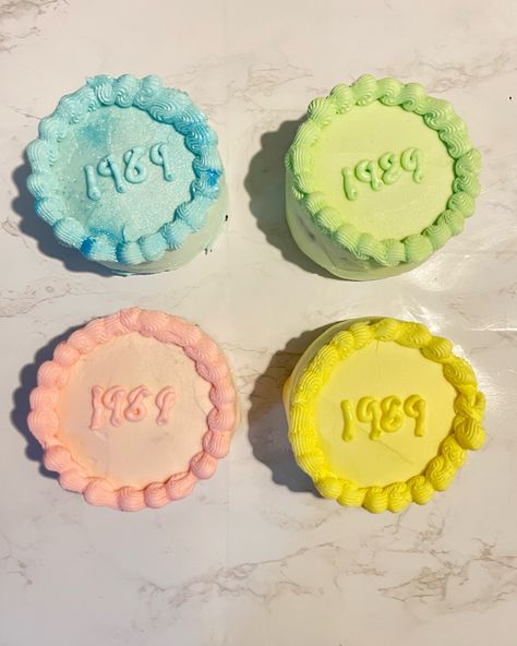 Bento cakes, taylor swift 1989 1989 Cupcakes, 1989 Cake Taylor Swift, 1989 Taylor Swift Party, 1989 Cake, Taylor Swift Cupcakes, 1989 Party, 4 Inch Cake, 1989 Birthday, Taylor Swift Cake