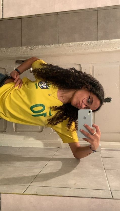 Brasil jersey Brazil Shirt Outfit, Brazil Jersey Outfit, Brazil Clothing, Ronaldo Brazil, Brazil Top, Jersey Outfits, Brazil Jersey, Brazil Aesthetic, Brazil T Shirt