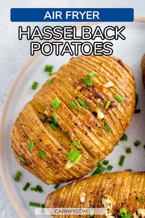 These Air Fryer Hasselback Potatoes only require a couple of ingredients and a few simple steps to make. Thinly sliced and then air fried to crispy perfection, it's so easy to make hasselback potatoes in an air fryer. Hazzleback Potatoes, Cheesy Hasselback Potatoes, Airfryer Potatoes, Air Fryer Hasselback Potatoes, Potatoes Air Fryer, Air Fry Potatoes, Fast Dinner, Hasselback Potatoes, Air Fryer Oven Recipes