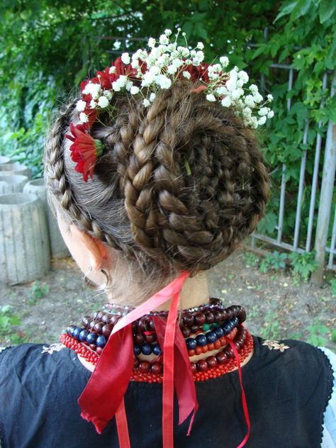 Nice hairdo, Ukraine Slavic Hairstyles Traditional, Slavic Braids Hair, Russian Braids Hair, Hungarian Hairstyles, Ukrainian Braids, Ukrainian Hairstyles, Slavic Hairstyles, Slavic Braids, Russian Braids