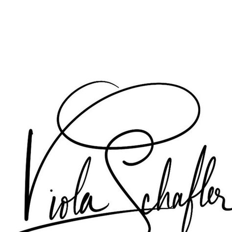 Priscilla Molina | Signature Coach on Instagram: "Simplistic Fancy Design ✨🖊 Also known as, “Classic Design”. Simplistic designs tend to have minimal, if any, flare. Whereas fancy designs tend to have flare and oftentimes a lot of it. When you commission a simplistic fancy design, you receive a combination of both artistries giving off an effortless “classic” look. Hence the title, “classic design”. Name: Viola Schafler Tags: #signature #handwrite #cursive #lettering #nameart #nametattoos Cursive Lettering, Cursive Tattoos, Unique Signature, Fancy Design, Simplistic Design, Name Tattoos, Name Art, Handwriting, Classic Looks