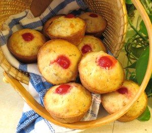 Crushed Pineapple Muffins, Pineapple Coconut Muffins, Pineapple Pancakes, Pineapple Muffins, Tea Bread, Pineapple Recipes, Coconut Pecan, I Just Realized, Pineapple Coconut