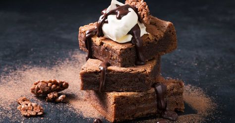 For a decadent treat, try these gooey Milo brownies made with milk chocolate. Milo Recipe, Brownies Decorados, Aussie Food, Chocolate Slice, Fairy Bread, Dessert Photography, Australian Food, Slices Recipes, S'mores