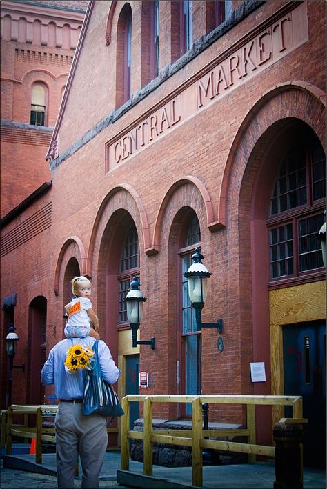 Central Market in #Lancaster #PA - the country's oldest continuously operated farmers market. (photo taken by Diane Bounds) Lancaster Central Market, Market Photo, Lancaster County Pa, Just A Small Town Girl, Central Market, Pennsylvania Dutch, American Road Trip, Lancaster County, Amish Country