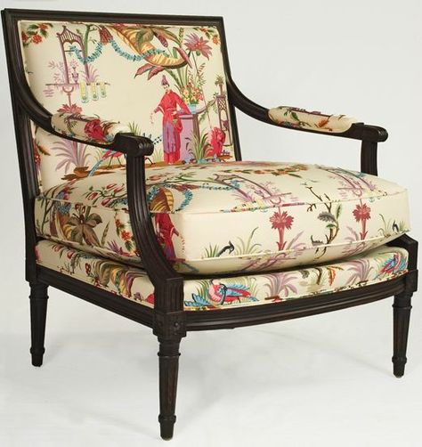 Scale - Using Large Pattern Chinoiserie Fabrics Chinoiserie Chair, Chinoiserie Fabric, British Colonial Decor, Chinoiserie Decorating, Smart Tiles, Asian Homes, Asian Home Decor, Colonial Decor, Chinoiserie Chic