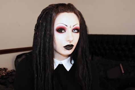 Toxic Tears, Goth Eye Makeup, Goth Model, How To Draw Eyebrows, Diesel Punk, Youtube Makeup, Goth Beauty, Black Makeup, Goth Makeup