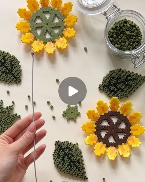 Beaded Sunflower, Hama Beads Design, Motifs Perler, Melty Beads, Sunflower Art, Diy Interior, What To Make, Best Wishes, Hama Beads