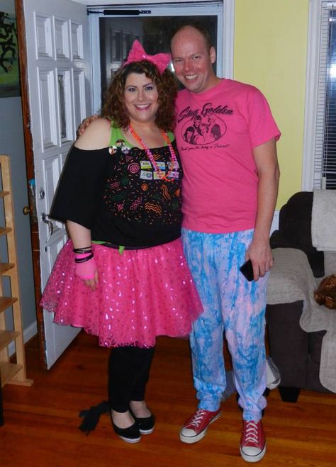 Crafting Diva: DIY 80s Costume Edition - DivineMrsDiva.com Diy 80s Outfit Woman Plus Size, 80s Party Outfits Plus Size, Plus Size 80s Costume Diy, Plus Size 80s Fashion, Plus Size 80s Outfits, Easy 80s Outfit Last Minute, Diy 80s Costume, Diy 80s Outfit Woman, 80s Diy Costume