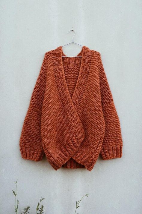 The Sunset cardigan Knitting pattern by Neringa Ruke Fashion Knitting, Knit Cardigan Pattern, Tea Cozy, Chunky Cardigan, Cardigan Pattern, Garter Stitch, Oversized Cardigan, Granny Squares, 가을 패션