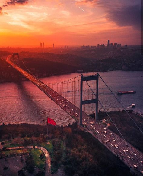 Bridge Wallpaper, Istanbul Turkey Photography, Travel Photoshoot, Istanbul Photography, Turkey Country, Plitvice Lakes National Park, Plitvice Lakes, Night Scenery, Hagia Sophia