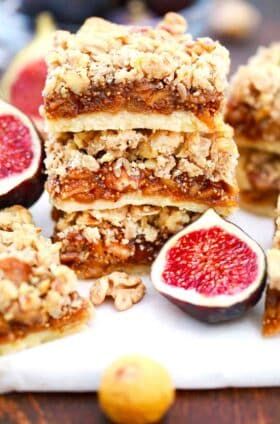 Fig Bars Recipe - Melt in Your Mouth! - Sweet and Savory Meals Fig Bars Recipe, Fig Bar, Homemade Breadsticks, Fig Newtons, Fig Bars, Savory Meals, Chocolate Making, Fig Recipes, Best Brownies