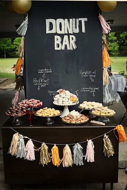 donut bar for graduation party.....rise n roll!! Donut Bar, Food Bars, Taco Bar, Food Stations, Donut Party, Party Bars, Dessert Bar, Graduation Party Ideas, Wedding Bar