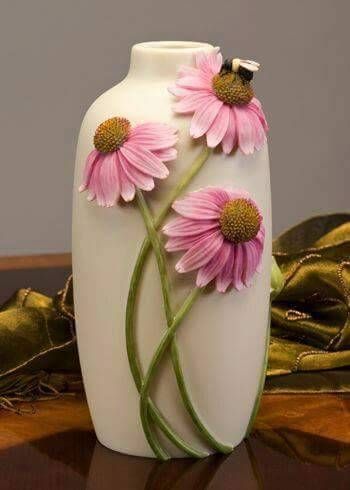 Vases Clay, Bottle Paintings, Centerpieces Birthday, Vases Ideas, Black Vases, Vases Art, Blue Vases, Cemetery Vases, Paint Tips