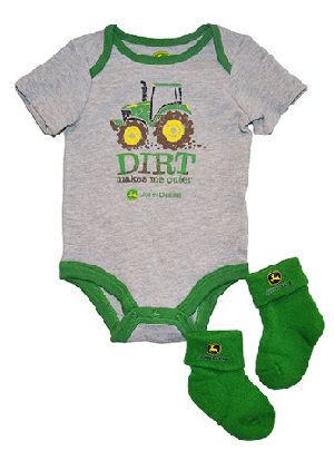 John Deere Baby, Baby Fashionista, Newborn Onesies, Farm Toys, Case Ih, Baby Time, Everything Baby, Baby Outfit, New Holland