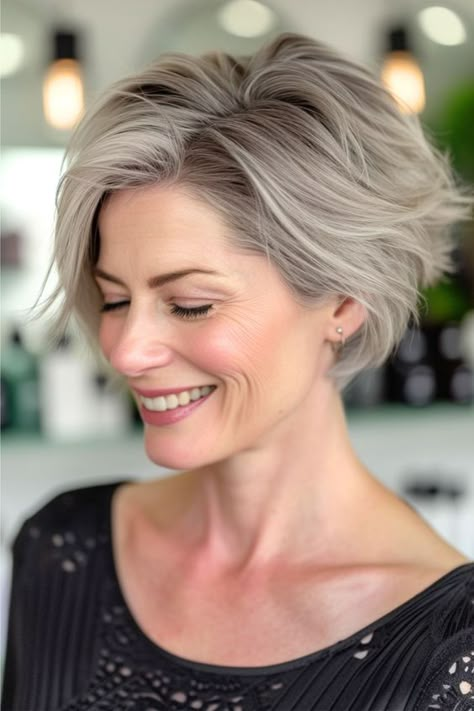 Edgy Short Bobs For Women, Short Bob Grey Hair, Shirt Haircuts For Women Over 50, Grey Lob Haircut, Cute Short Hairstyles For Women, Long Undercut, Cute Short Hairstyles, Layered Bob Short, Stylish Hairstyles