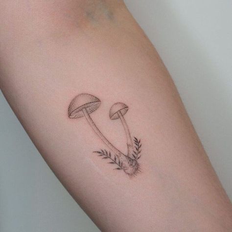 Dainty Mushroom Tattoo, Mushroom Tattoo Ideas, Small Nature Tattoo, Snail Tattoo, Strawberry Tattoo, Mushroom Tattoo, Tattoo World, Small Girly Tattoos, Create A Tattoo