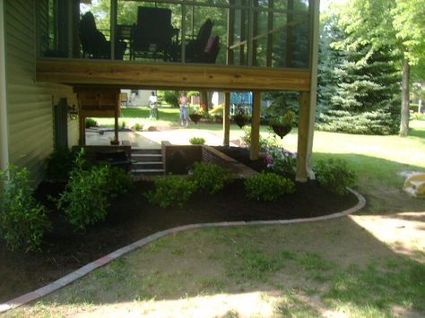 Under Deck Landscaping, Small Deck Ideas, Landscaping Deck, Landscaping Around Deck, Small Backyard Decks, Hot Tub Pergola, Tiny Backyard, Deck Landscaping, Sunken Patio