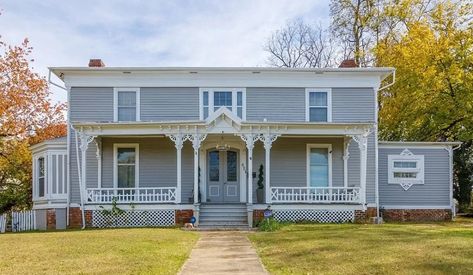 Dream Library, Leaded Glass Windows, Double Front Doors, Old Houses For Sale, Heritage House, True Homes, Virginia Homes, Transom Windows, Large Dining Room