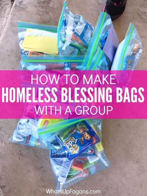 Things To Do To Help Your Community, Things To Give Homeless People, What Do Homeless People Need, Giving Back To The Community Ideas, Youth Group Service Projects, Service Projects For Teens, Homeless Blessing Bags, Blessing Bags For Homeless, Homeless Kits