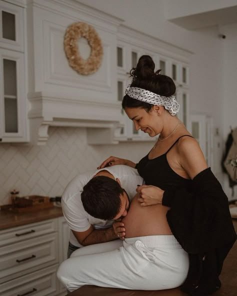 Edoardo Conte, Indoor Maternity Photos, Home Maternity Photography, Ferrari Charles Leclerc, Baby Bump Pictures, Pregnancy Belly Photos, Maternity Photography Poses Couple, Cute Pregnancy Pictures, Belly Photos