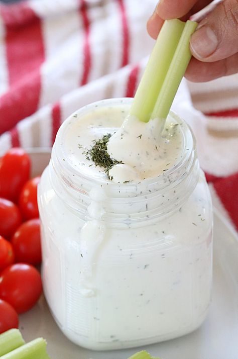 Homemade Vegan Ranch Dressing made with a handful of ingredients. So creamy and delicious that it will soon become a staple dressing in your kitchen. Besides that, it's Gluten-free, Vegan, and Nut-free! #glutenfree #vegandressing #ranch #saladdressing #veganranch #glutenfreeranch #healthyranch Low Lectin Foods, Vegan Ranch Dressing Recipe, Plant Paradox Food List, Gluten Free Ranch Dressing, Dr Gundry Recipes, Homemade Vegan Ranch Dressing, Lectin Free Foods, Plant Paradox Diet, Green Goddess Salad Dressing