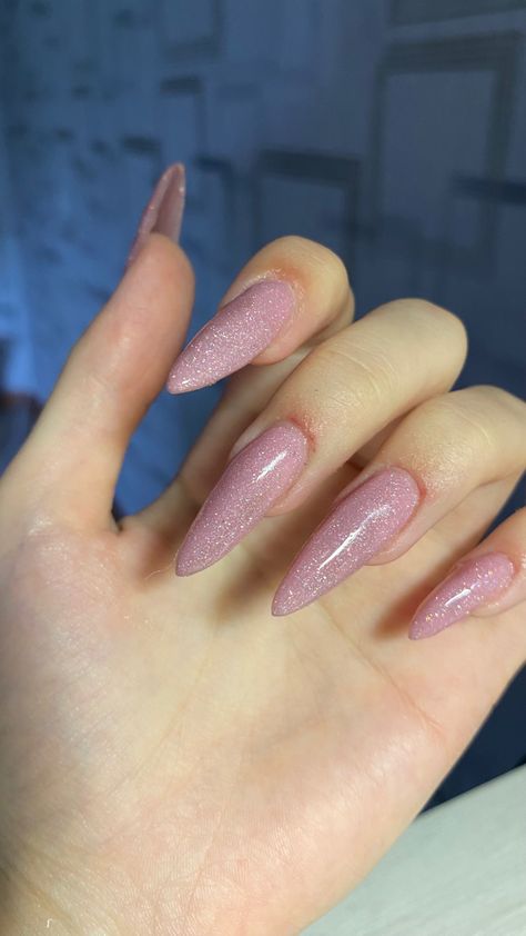 Nail Ideas Glitter Sparkle, Light Glitter Nails, Pink Glitter Nails, Edgy Nails, Colored Acrylic Nails, Girly Acrylic Nails, Blush Nails, Exotic Nails, Neutral Nails