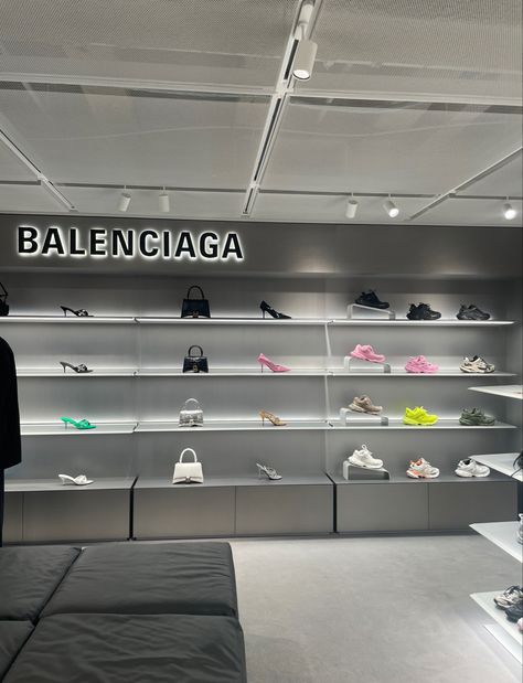 aesthetic photo, Paris, France, luxury, fashion, balenciaga Balenciaga Store Interior, Balenciaga Store Aesthetic, Balenciaga Moodboard, Balenciaga Wallpaper, Sociology Project, Spam Instagram, Balenciaga Aesthetic, Fashion Retail Interior, Balenciaga Store