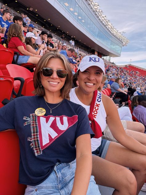 #customshirt #sewing #kansas #universityofkansas #ku #football #merch #gameday #outfits #outfitideasforschool Ku Outfits Kansas Jayhawks, Ku Basketball Game Outfit, Kansas Gameday Outfit, Custom Gameday Outfits, Senior Hoodie Ideas, Ku Football, College Football Game Outfit, Football Merch, Halo Tattoo