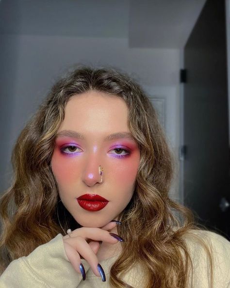 Good Apple Foundation, Apple Foundation, Dark Aura, Happy Dragon, Purple Makeup Looks, Dragon Day, Fall Eye Makeup, Sparkly Eyeshadow, Red Eye Makeup