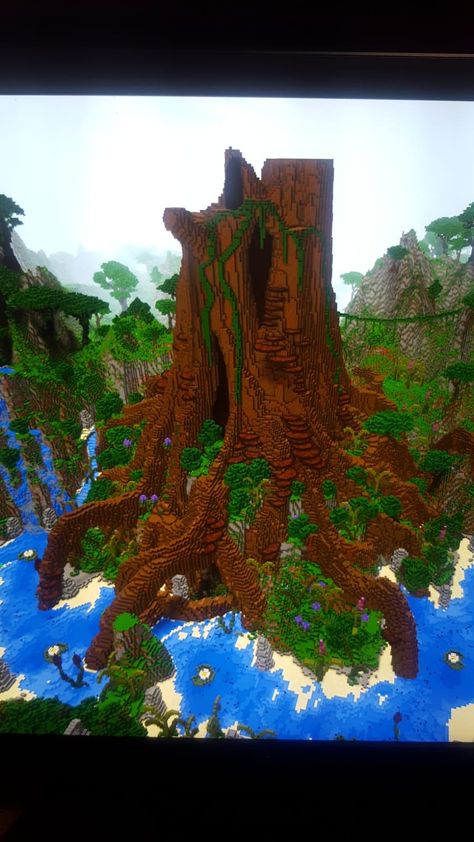 Large Custom Tree Minecraft, Minecraft Tree Base, Minecraft Giant Builds, Big Minecraft Tree, Minecraft Tree Stump, Huge Minecraft Builds, Giant Tree Minecraft, Minecraft Tree, Minecraft Base