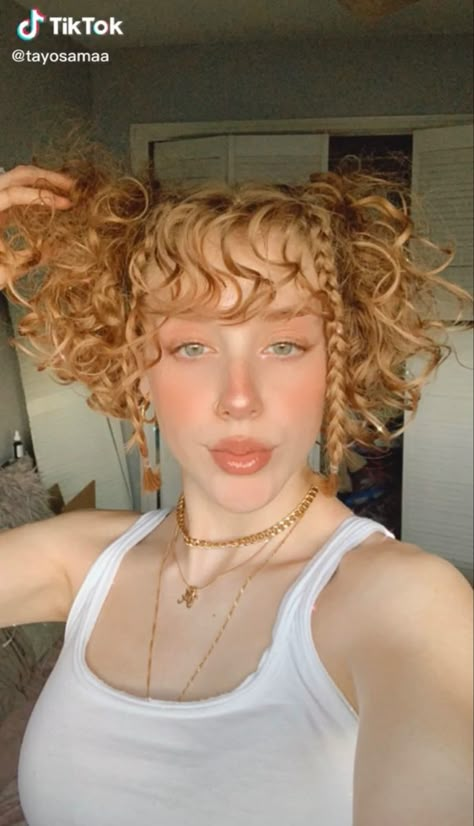 Curly Egirl Hair, Rave Hairstyles Short Curly, 90s Hairstyles Curly Hair Short, Fairy Hairstyles For Short Hair Curls, Short Curly Hair Bangs Hairstyles, Fairy Hairstyles Curly Hair, Alt Hairstyles For Curly Hair, Fairy Curly Hairstyles, Short Curly Hairstyles Bangs