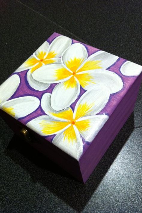 Acrylic on wooden box "frangipani on purple" Frangipani Painting Acrylics, Frangipani Painting, Polynesian Art, Simple Canvas Paintings, Sunflower Painting, Painted Boxes, Art Drawings For Kids, Canvas Paintings, Rock Painting