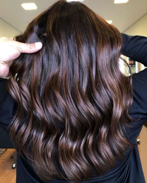 Dark Brown Hair with Milk Chocolate Balayage Chocolate Brown Hair Ideas, Milk Chocolate Hair, Chocolate Brown Balayage, Chocolate Balayage, Chocolate Blonde, Brown Hair Ideas, Dark Chocolate Hair, Dark Chocolate Brown Hair, Anna Hair