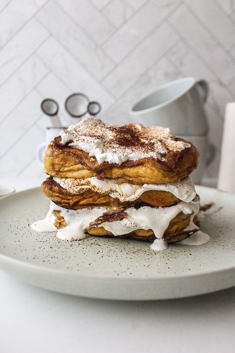 Fluffy Tiramisu French Toast Recipe - Nomaste Hungry Tiramisu French Toast Recipe, French Toast Cake, Tiramisu Toast, Tiramisu Breakfast, Tiramisu French Toast, Food Moodboard, Croissant French Toast, French Toast Bites, French Toast Waffles