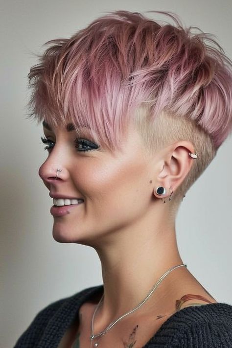 Pink Pixie Cut, Pink Pixie, Chin Length Haircuts, Shaved Hair Cuts, Short Red Hair, Hair Adviser, Cute Short Haircuts, Short Hair Pixie Cuts, Short Hair Undercut