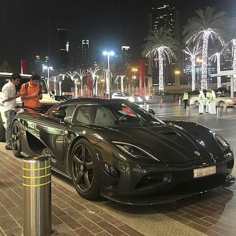 Full carbon Agera! Full Carbon Fiber Car, Koenigsegg Agera, Camaro Car, Pretty Cars, Koenigsegg, Drift Cars, Future Car, Vroom Vroom, The Crazy