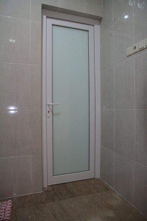 Model Pintu Kamar Mandi Aluminium - Arcadia Desain Bathroom Door Ideas Aluminum, Toilet Door Ideas, Toilet Door Design, Aluminum Bathroom Door, Single Patio Door, Bathroom Door Design, Bathroom Door Ideas, Glass Bathroom Door, Aluminium Door Design