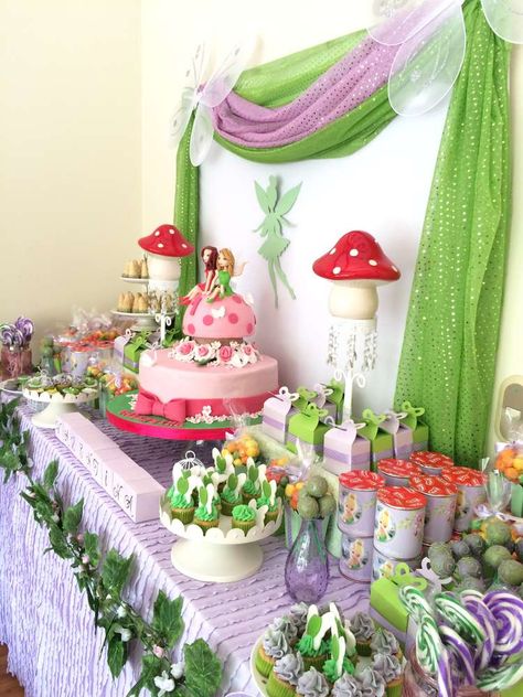 This Tinkerbell Birthday Party is so adorable!! Love the birthday cake!! See more party ideas and share yours at CatchMyParty.com Tinkerbell Birthday Party Ideas, Tinkerbell Birthday Party, Tinkerbell Party Theme, Tinkerbell Birthday, Fairy Garden Birthday Party, Tinkerbell Party, Tinkerbell Fairies, Fairy Garden Party, Garden Party Birthday