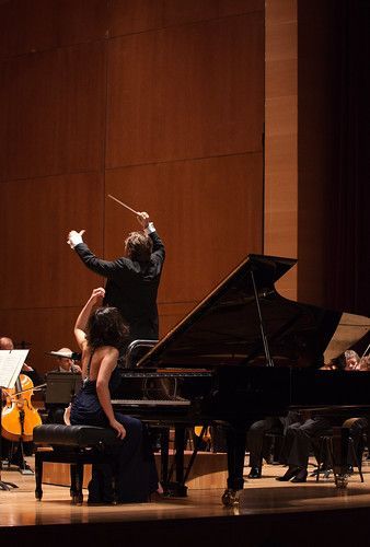 Orchestra Conductor, Khatia Buniatishvili, A Night At The Opera, Classical Musicians, Music Student, Music School, Opera Singers, Future Lifestyle, Music Aesthetic